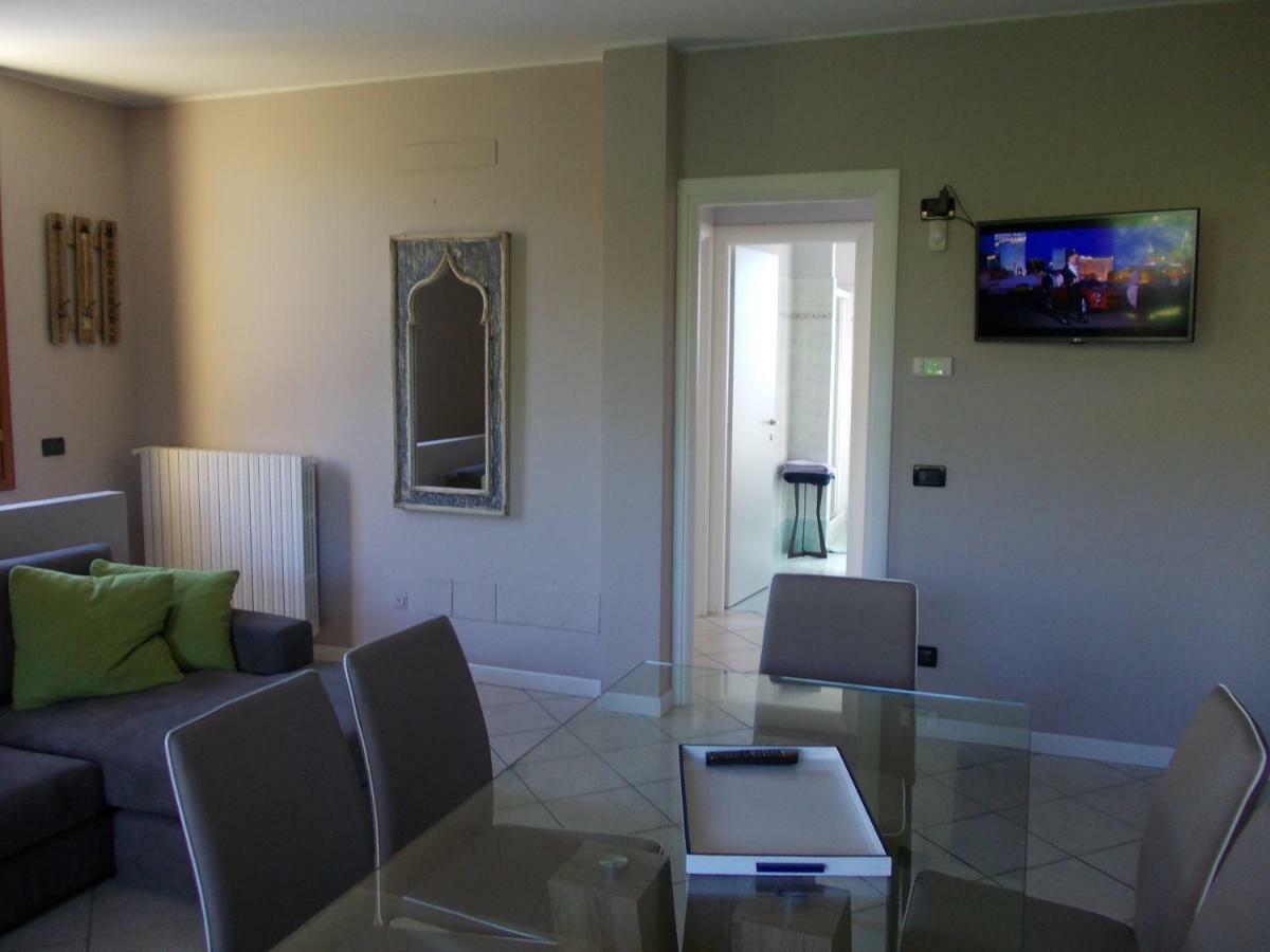 דסנזאנו דל גארדה Alessandria Residence מראה חיצוני תמונה