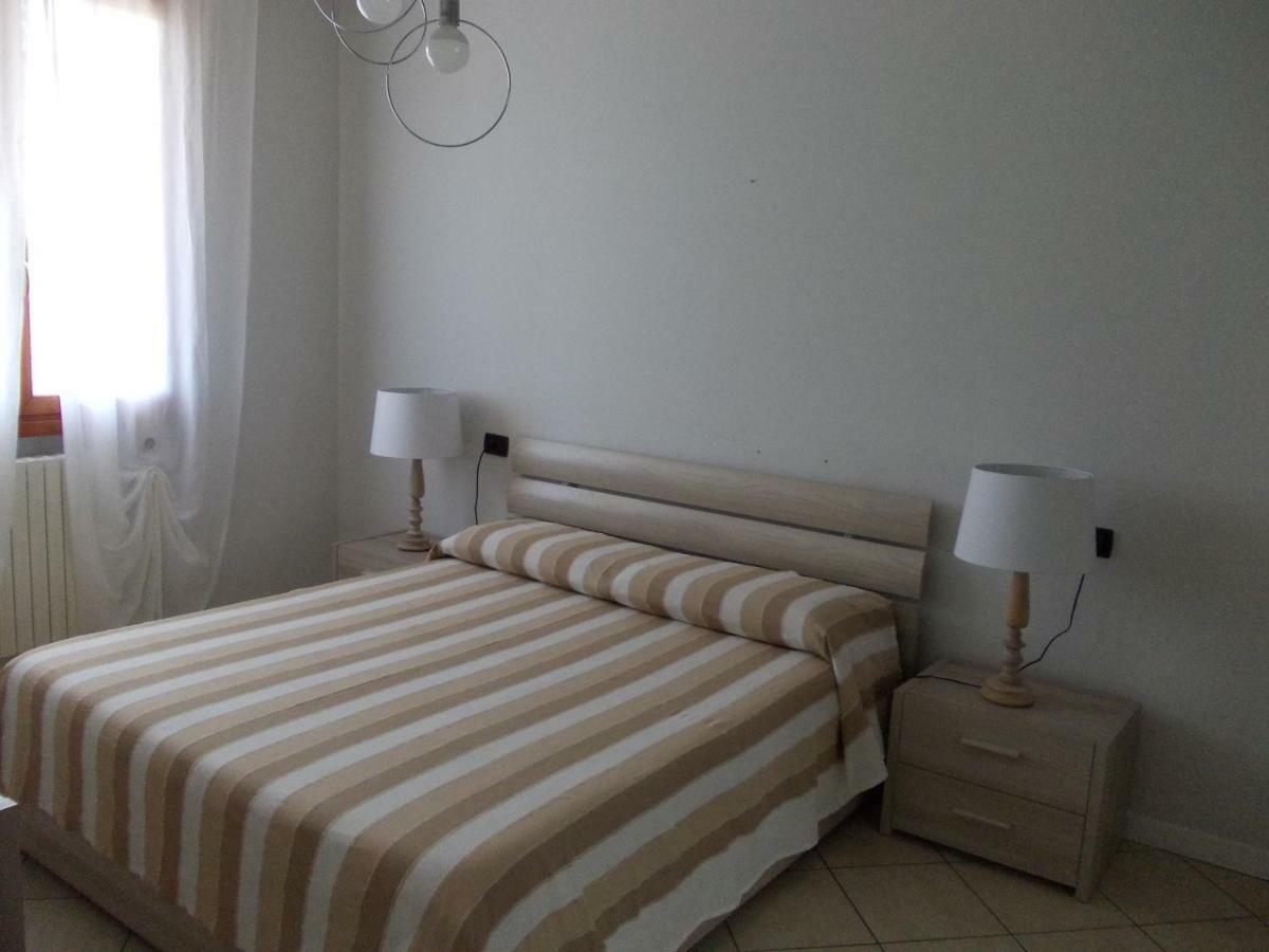 דסנזאנו דל גארדה Alessandria Residence מראה חיצוני תמונה